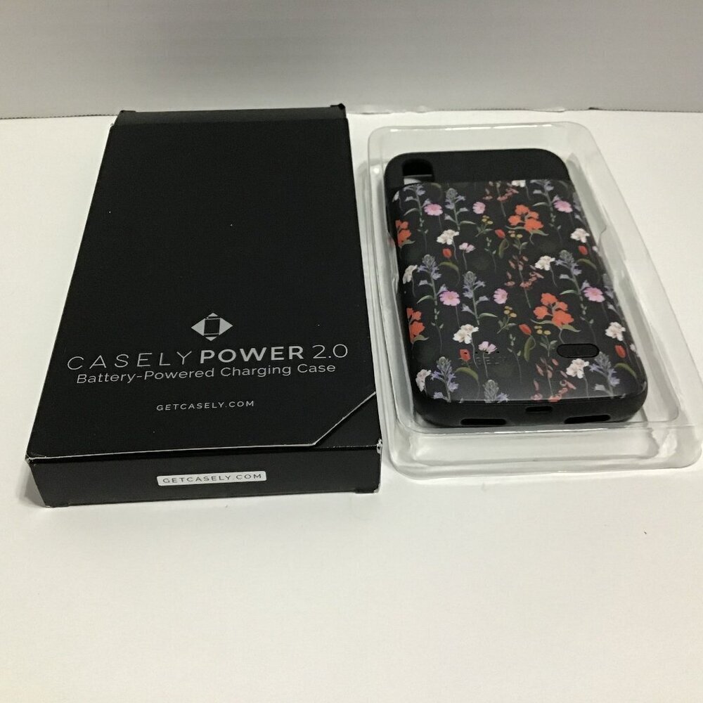 Casely Power 2.0 Battery Powered Charging Case‎ For iPhone XR - Floral Design